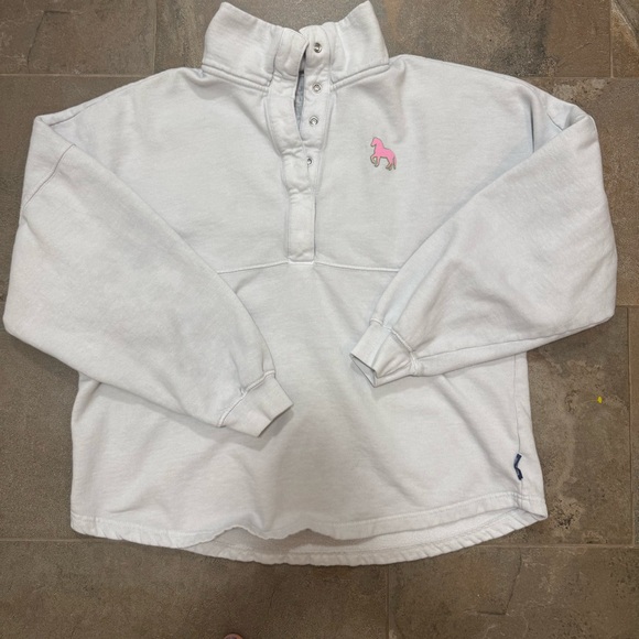 SPIRIT JERSEY Tops - Spirit Jersey Pink Pony Snap Neck Sweatshirt Light Gray Size M Rare